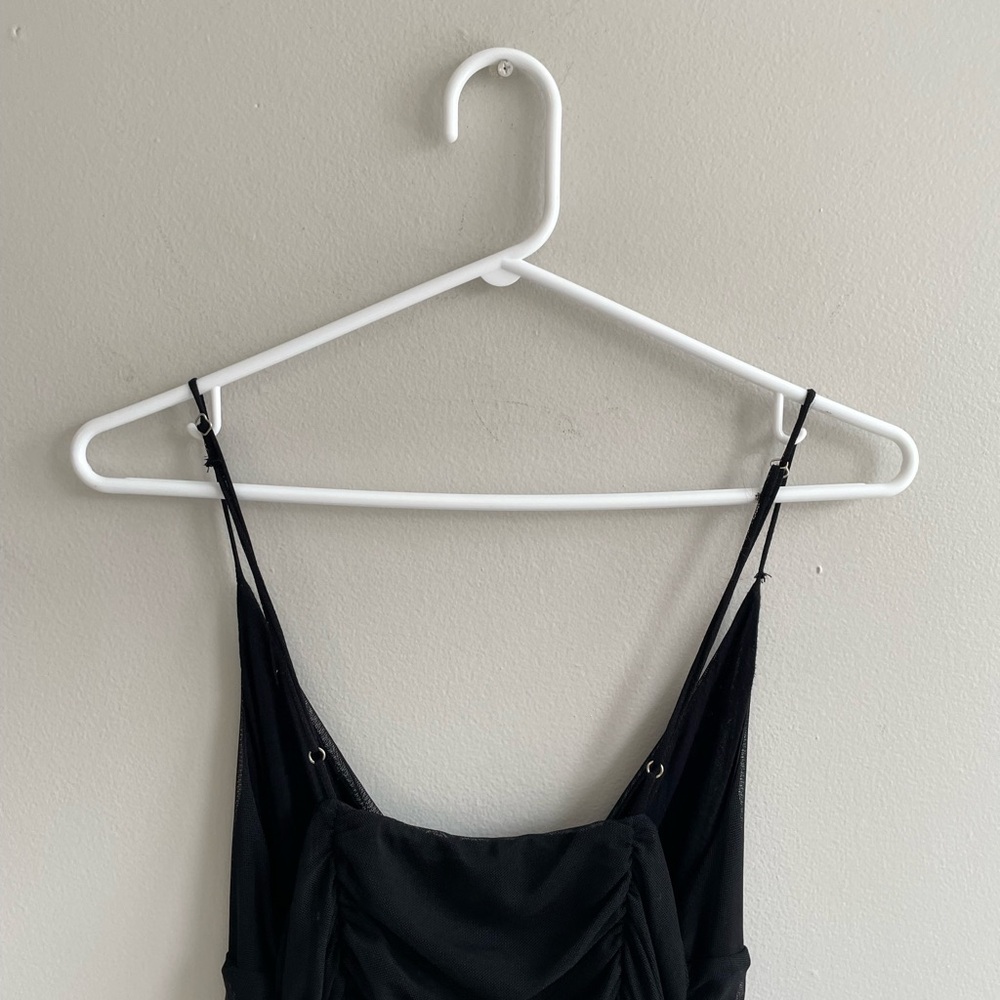 BLACK SHEER SPAGHETTI STRAP DRESS LINED RUCHED STRETCH URBAN OUTFITTERS - Picture 10 of 11